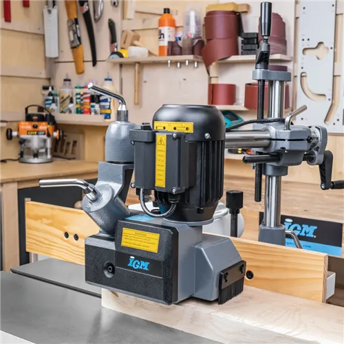 IGM AF32 Podavač materiálu 400V