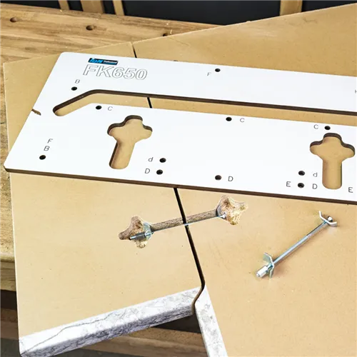 IGM FK650 Šablona pro spoj kuchyňských desek 650mm