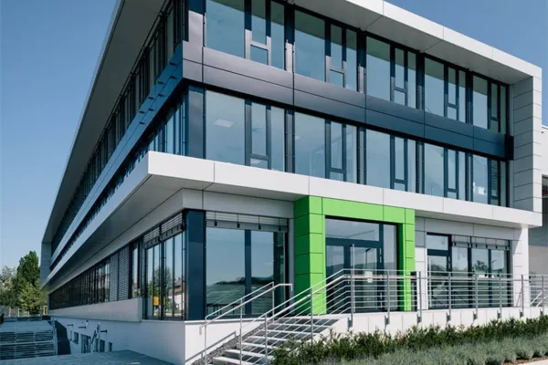 Nová montážní hala Festool ve Weilheim an der Teck